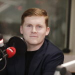 13.02.2023 Radio Kielce. Studio Polityczne. Łukasz Wasilewski - Konfederacja / Fot. Jarosław Kubalski - Radio Kielce