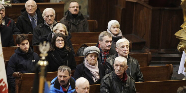 17.02.2023 Kielce. Katedra. Uroczystości pogrzebowe założyciela świętokrzyskiej Solidarności Mirosława Domińczyka / Fot. Jarosław Kubalski - Radio Kielce