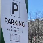 16.03.2023. Kielce. Parkingi prywatne przygotowane na targi AGROTECH / Fot. Paulina Michta - Radio Kielce