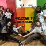 08.03.2023. Kielce. Wystawa uczniów Państwowego Liceum Sztuk Plastycznych w Kielcach. Zdjęcia, rysunki oraz obrazy pokazujące uroki Malty / Fot. Państwowe Liceum Sztuk Plastycznych w Kielcach