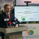 17.03.2023. Kielce. Świętokrzyskie samorządy otrzymały pieniądze na usuwanie azbestu. Na zdjęciu: Ryszard Gliwiński - prezes Wojewódzkiego Funduszu Ochrony Środowiska i Gospodarki Wodnej w Kielcach / Fot. Marcin Marszałek – Radio Kielce