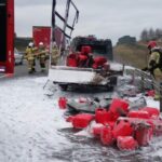 15.03.2023. Wrzosy. Pożar samochodu dostawczego / Fot. KM PSP Kielce