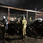 06.03.2023. Dębno. Pożar budynku gospodarczego / źródło: KM PSP Kielce