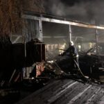 06.03.2023. Dębno. Pożar budynku gospodarczego / źródło: KM PSP Kielce