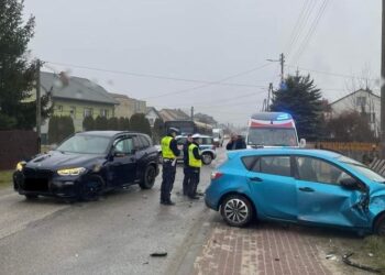 21.03.2023. Miedziana Góra. Wypadek / źródło: Kielce i okolice, wypadki i kolizje - Facebook