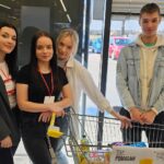 Zbióka żywności sandomierskiej Caritas / Fot. Grażyna Szlęzak - Radio Kielce