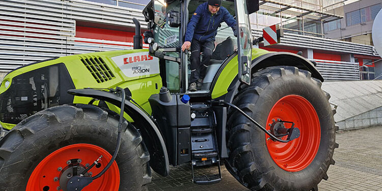 Największe targi rolnicze za tydzień. Ciągniki już przyjeżdżają - Radio Kielce