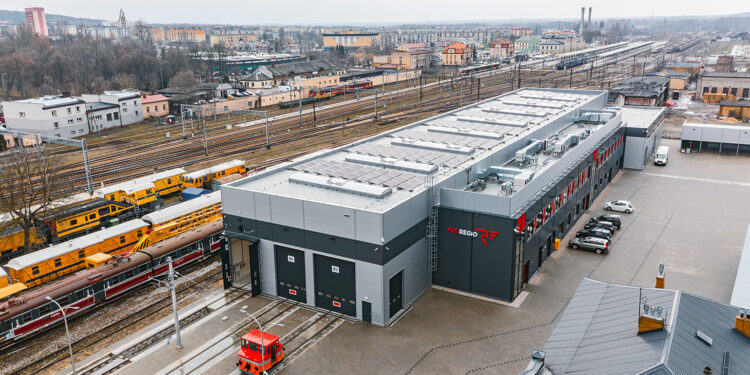 29.03.2023. Skarżysko-Kamienna. Otwarcie Centrum Utrzymania Taboru spółki Polregio / źródło: PAP / Polregio