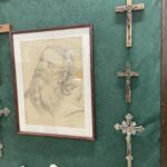 12.03.2023. Pokrzywnica, gmina Pawłów. Wystawa obrazów religijnych. / Fot. Anna Głąb - Radio Kielce