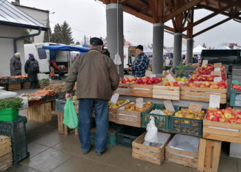 Część gmin nie wyznaczyła miejsc do handlu dla rolników - Radio Kielce