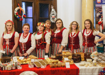 Świętokrzyskie Betulanki na Dniu Kobiet na Ludowo w Warszawie - Radio Kielce