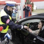 08.03.2023. Kielce. Akcja „Kobieta na drodze łagodzi obyczaje” / Fot. Jarosław Kubalski - Radio Kielce