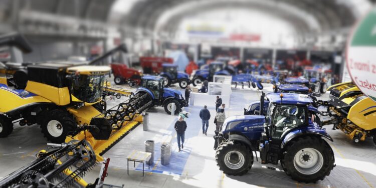 16.03.2023. Kielce. Przygotowania do targów AGROTECH / Fot. Jarosław Kubalski - Radio Kielce