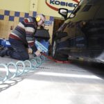 Wulkanizacja. Wulkanizator. Opony. Wymiana opon. Opona / Fot. Jarosław Kubalski - Radio Kielce