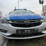 23.03.2023. Kielce. Zderzenie radiowozów na skrzyżowaniu alei Popiełuszki z ulica Wapiennikową. / Fot. Wiktor Taszłow - Radio Kielce