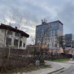 21.03.2023. Kielce. Ulica Silniczna. Działka, gdzie ma powstać nowa inwestycja mieszkaniowa / Fot. Wiktor Taszłow - Radio Kielce