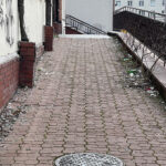 21.03.2023. Kielce. Ulica Silniczna. Działka, gdzie ma powstać nowa inwestycja mieszkaniowa / Fot. Wiktor Taszłow - Radio Kielce