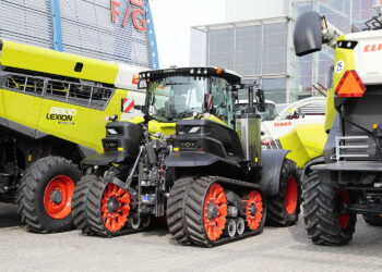 Elektryczne traktory na gąsienicach hitem targów AGROTECH - Radio Kielce