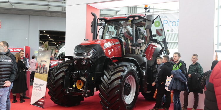 Ciągnik za ponad milion złotych netto - Radio Kielce