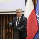 21.03.2023. Kielce. Świętokrzyski Urząd Wojewódzki. Wręczenie nagrody CIMIC Award of Excellence za współpracę cywilno-wojskową. Na zdjęciu: senator Jarosław Rusiecki, przewodniczący Senackiej Komisji Obrony Narodowej / Fot. Wiktor Taszłow – Radio Kielce