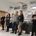 31.03.2023. Kielce. Urząd Wojewódzki. Wernisaż wystawy malarstwa Pauliny Domagały i Dariusza Stelmacha / Fot. Wiktor Taszłow - Radio Kielce