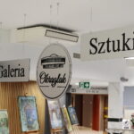 31.03.2023. Kielce. Urząd Wojewódzki. Wernisaż wystawy malarstwa Pauliny Domagały i Dariusza Stelmacha / Fot. Wiktor Taszłow - Radio Kielce