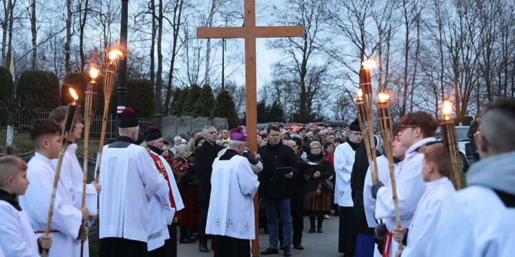 Papieska droga krzyżowa znów przejdzie ulicami Masłowa
