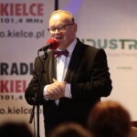 05.03.2023. Ujazd. Zamek Krzyżtopór w Ujeździe. Koncert z okazji Dnia Kobiet. Na zdjęciu: Artur Jaroń / Fot. Wiktor Taszłow - Radio Kielce
