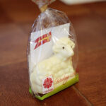 12.03.2023. Kielce. Baranki wielkanocne przygotowane przez Caritas / Fot. Wiktor Taszłow - Radio Kielce