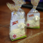 12.03.2023. Kielce. Baranki wielkanocne przygotowane przez Caritas / Fot. Wiktor Taszłow - Radio Kielce