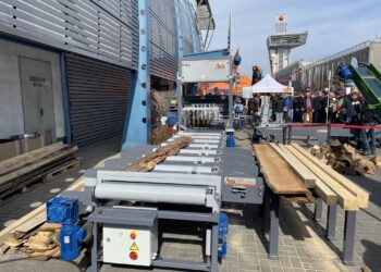 Najnowocześniejsze pilarki i przycinarki na targach Las-Expo - Radio Kielce