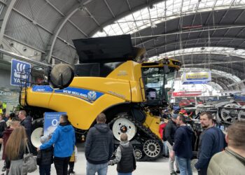 Komfort i nowoczesność. Wyjątkowe maszyny w Targach Kielce - Radio Kielce