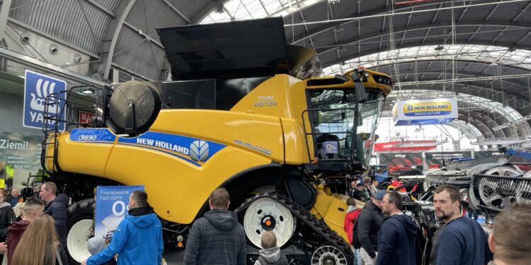 Komfort i nowoczesność. Wyjątkowe maszyny w Targach Kielce - Radio Kielce