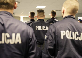 W policji coraz więcej wakatów