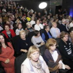 13.03.2023. Kielce. Koncert „Mieczysław Fogg - wspomnienia dawnych dni” w wykonaniu Wiktora Kowalskiego. / Fot Jarosław Kubalski - Radio Kielce.