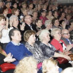 13.03.2023. Kielce. Koncert „Mieczysław Fogg - wspomnienia dawnych dni” w wykonaniu Wiktora Kowalskiego. / Fot Jarosław Kubalski - Radio Kielce.