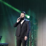 13.03.2023. Kielce. Koncert „Mieczysław Fogg - wspomnienia dawnych dni” w wykonaniu Wiktora Kowalskiego. / Fot Jarosław Kubalski - Radio Kielce.