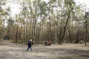 19.03.2023. Kielce. Spacerowicze / Fot. Jarosław Kubalski - Radio Kielce