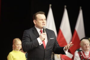 Dominik Tarczyński: lider PO robi z Polaków patologię