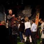 21.03.2023. Kielce. Spektakl „W butach. Kot w butach” / Źródło: Teatr Lalki i Aktora „Kubuś” im. Stefana Karskiego w Kielcach