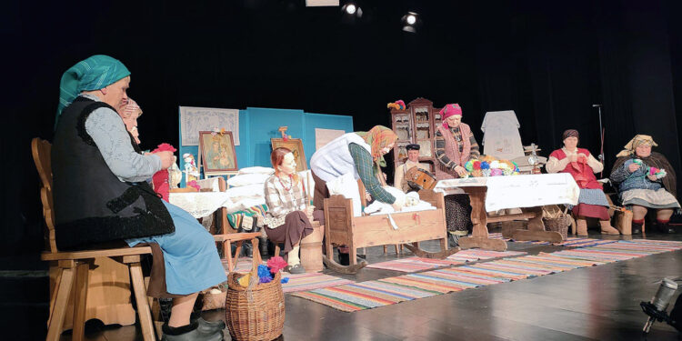 Nasi artyści na Międzywojewódzkim Sejmiku Wiejskich Zespołów Teatralnych - Radio Kielce