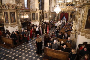 09.04.2023. Sandomierz. Katedra. Rezurekcja / Fot. Grażyna Szlęzak - Radio Kielce