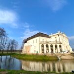 Pałac w Kurozwękach odzyskał wygląd sprzed wojny - Radio Kielce Pałac w Kurozwękach odzyskał wygląd sprzed wojny