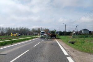 11.04.2023. Balbinów. Wypadek na DK74 / źródło: KPP Opatów