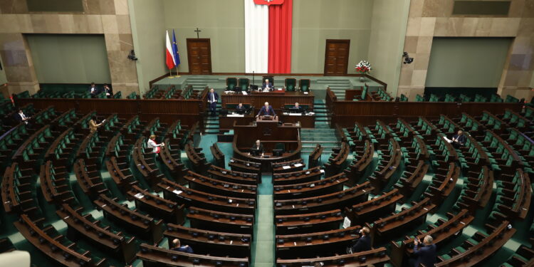 Sejm uchwalił ustawę o powołaniu Państwowej Komisji ds. badania wpływów rosyjskich na bezpieczeństwo Polski