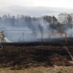Pomimo apeli pożary traw nie ustają