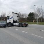 Dwa pojazdy zderzyły się na starej „siódemce” - Radio Kielce 18.04.2023. Kajetanów. Wypadek / Fot. Policja