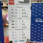 01.04.2023. Kielce. Galeria Echo. Akcja rozdawania sadzonek za baterie i makulaturę / Fot. Paulina Michta - Radio Kielce