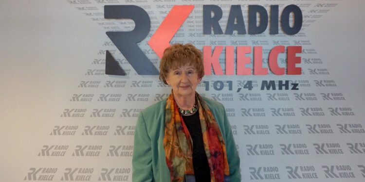 16.04.2023. Radio Kielce. Spodziewany Gość. Na zdjęciu: Danuta Żbikowska / Fot. Piotr Kwaśniewski