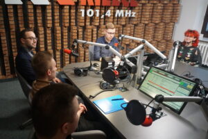 25.04.2023. Radio Kielce. Polityczne Studio Młodych. / Fot. Dionizy Krawczyński - Radio Kielce